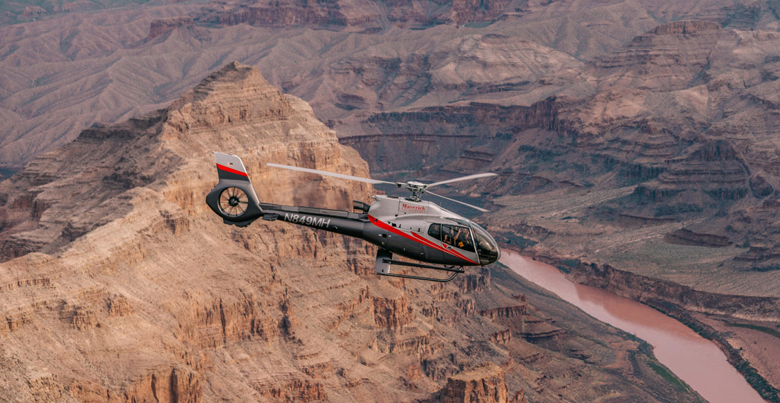 Helicopter flight to the Grand Canyon with landing