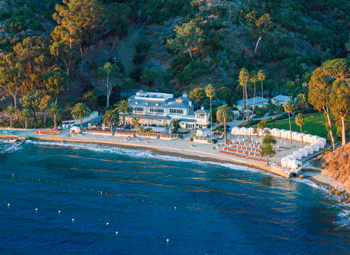 Enjoy tranquility at Descanso Beach Club with beachside delights