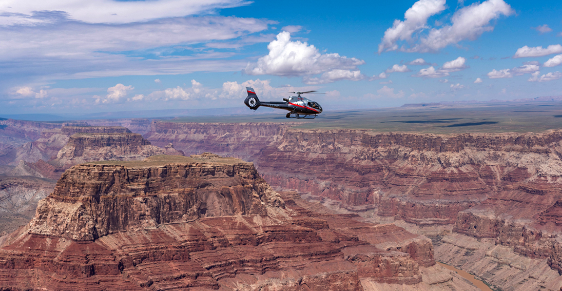 Bird's eye perspective of the South Rim on a Grand Canyon Helicopter tour