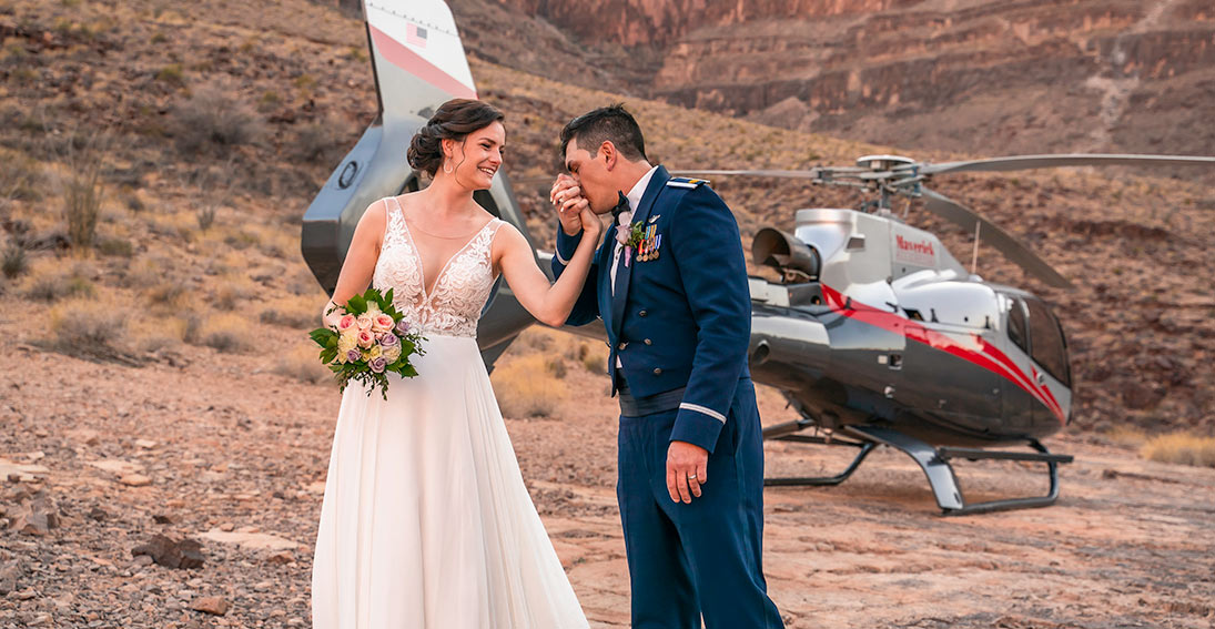 Beautiful bride and groom celebrate their nupitals at the Grand Canyon