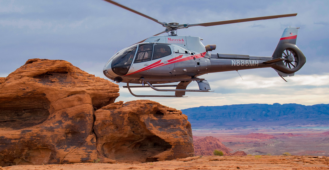 This beautiful Grand Canyon and Valley of Fire wedding is a must for adventurous couple 